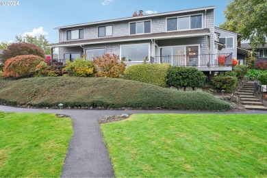 Columbia River - Multnomah County Condo For Sale in Portland Oregon