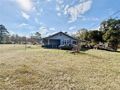 (private lake, pond, coastal) Home For Sale in Bogalusa Louisiana