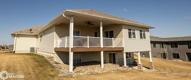SPACIOUS RANCH HOME - COMFORT, STYLE & ROOM TO GROW. Welcome - photo 3