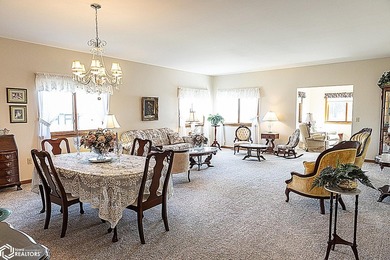 SPACIOUS RANCH HOME - COMFORT, STYLE & ROOM TO GROW. Welcome - photo 9