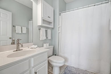 Live Where Every Day Feels Like a Vacation! Fully furnished and - photo 16