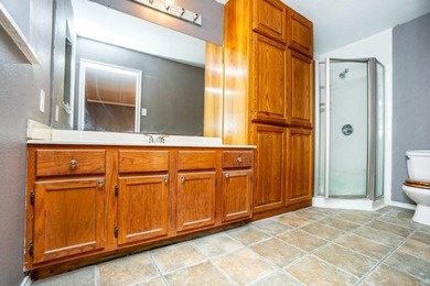 Looking for a house that says sweat equity?? Priced at under 400 - photo 17