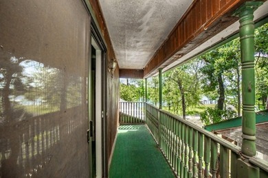 Looking for a house that says sweat equity?? Priced at under 400 - photo 24