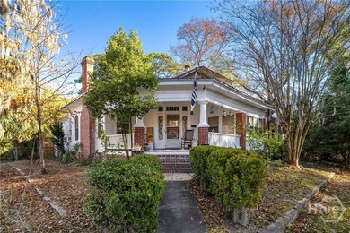 Reduced price for a quick sale! This Colonial-style home, built - photo 6