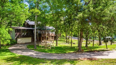 Looking for a house that says sweat equity?? Priced at under 400 - photo 33