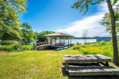 Looking for a house that says sweat equity?? Priced at under 400 - photo 40