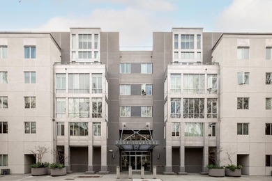 Welcome to the luxurious Park Townsend development located in