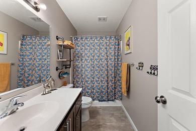 Picture Perfect home in Cross Lake Preserve, featuring all three - photo 15