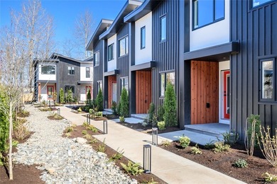 OPEN HOUSE 18th of July,  11-1 p.m. Nine Peaks, a thoughtfully - photo 3