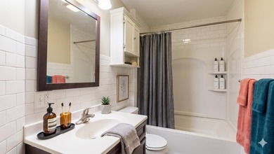 Rare opportunity to own the 120-126 N. Franklin St portfolio, a - photo 24
