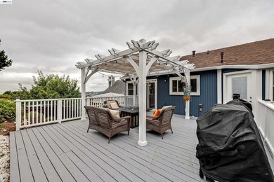 Welcome to 23467 Mona Marie Ct, a beautifully maintained - photo 4