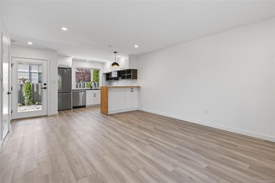 OPEN HOUSE 18th of July, 11-1 p.m. Live your peak life. Nine - photo 8