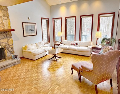 This spacious contemporary home has a magnificent lot offering - photo 13