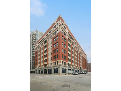 Rare opportunity to own this stunning 2 bed / 2 bath TRUE TIMBER