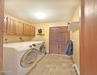 This spacious contemporary home has a magnificent lot offering - photo 19