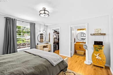 There is a certain ease to life in this 3+ bed, 3 bath home - photo 25