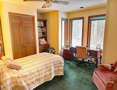 This spacious contemporary home has a magnificent lot offering - photo 28