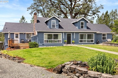There is a certain ease to life in this 3+ bed, 3 bath home - photo 43