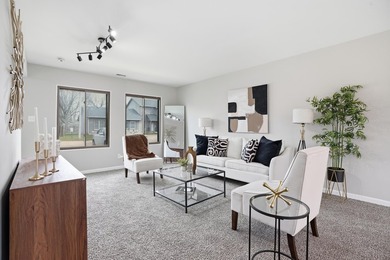 Welcome home to your newly updated 3 bedroom townhouse. What's - photo 4