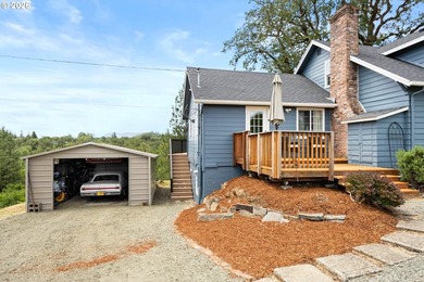 There is a certain ease to life in this 3+ bed, 3 bath home - photo 45