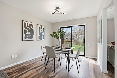Welcome home to your newly updated 3 bedroom townhouse. What's - photo 8