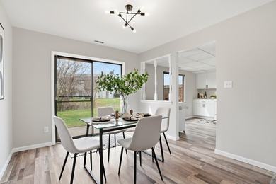 Welcome home to your newly updated 3 bedroom townhouse. What's - photo 9