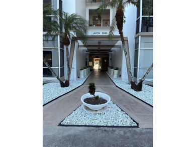 Condo in gated complex east of Dixie. updated , tile, open - photo 1