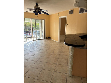 Condo in gated complex east of Dixie. updated , tile, open - photo 2