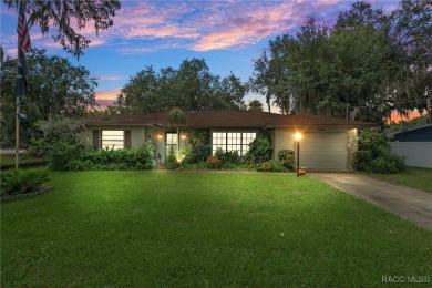 Lake Henderson Home Sale Pending in Inverness Florida