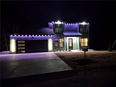 Discover a new standard of living at 18 Dunstable DR, Bella - photo 3