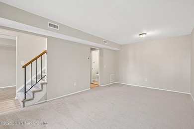 Move right into this beautifully updated 2 bedroom, 1.5 bath - photo 11