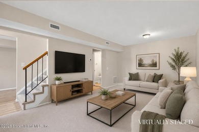 Move right into this beautifully updated 2 bedroom, 1.5 bath - photo 12