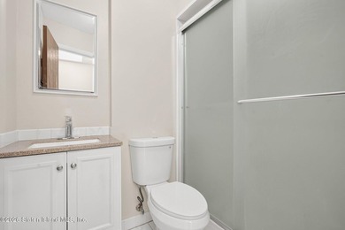 Move right into this beautifully updated 2 bedroom, 1.5 bath - photo 17