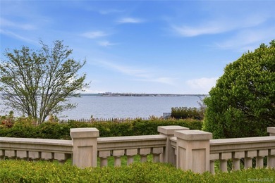 KINGS POINT | WATERVIEW. Set on over an acre of beautifully - photo 23