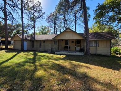 VERY CLOSE TO SANDY BEACH, GREAT VIEW, & BOAT RAMP!   - Lake Home For Sale in Eufaula, Oklahoma