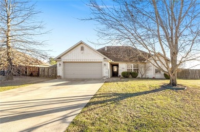 Lake Sequoyah Home For Sale in Fayetteville Arkansas