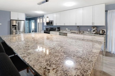 Welcome to this beautiful four-bedroom, two-bathroom single - photo 14