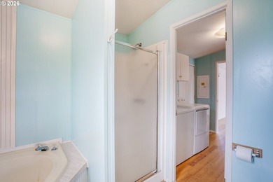 Beautifully updated 3BD/2BA home in desirable Creekside Pines! - photo 18