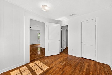 Updated & Move-In Ready! This remodeled 3-bedroom, 1.5-bath home - photo 21