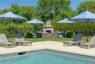 Custom crafted oceanside estate perfectly sited on a tranquil - photo 22