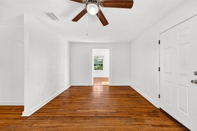 Updated & Move-In Ready! This remodeled 3-bedroom, 1.5-bath home - photo 23