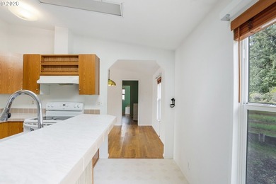 Beautifully updated 3BD/2BA home in desirable Creekside Pines! - photo 26