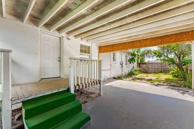 Updated & Move-In Ready! This remodeled 3-bedroom, 1.5-bath home - photo 27