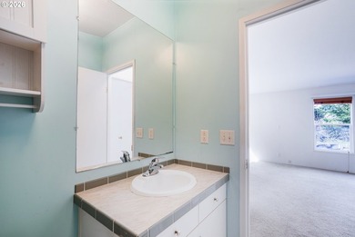 Beautifully updated 3BD/2BA home in desirable Creekside Pines! - photo 28