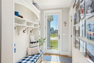 Custom crafted oceanside estate perfectly sited on a tranquil - photo 29