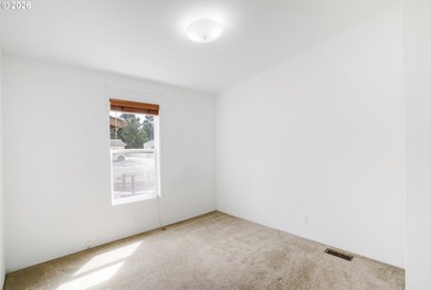 Beautifully updated 3BD/2BA home in desirable Creekside Pines! - photo 34