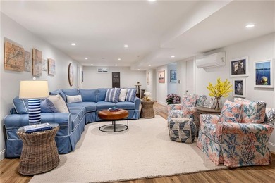 Custom crafted oceanside estate perfectly sited on a tranquil - photo 43