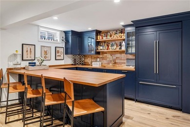 Custom crafted oceanside estate perfectly sited on a tranquil - photo 45