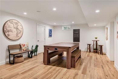 Custom crafted oceanside estate perfectly sited on a tranquil - photo 48