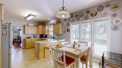 Tucked away on 6.5 beautiful acres, this one-owner traditional - photo 3